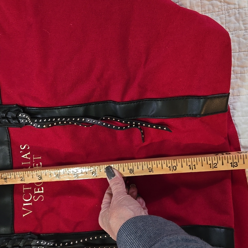 Victoria's Secret Canvas Red and Black Tote Bag Overnight Work Bag Storage - Picture 8 of 8